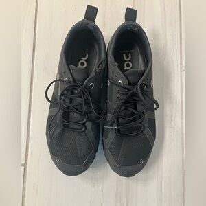 On Cloud Mens Black Athletic Sneakers